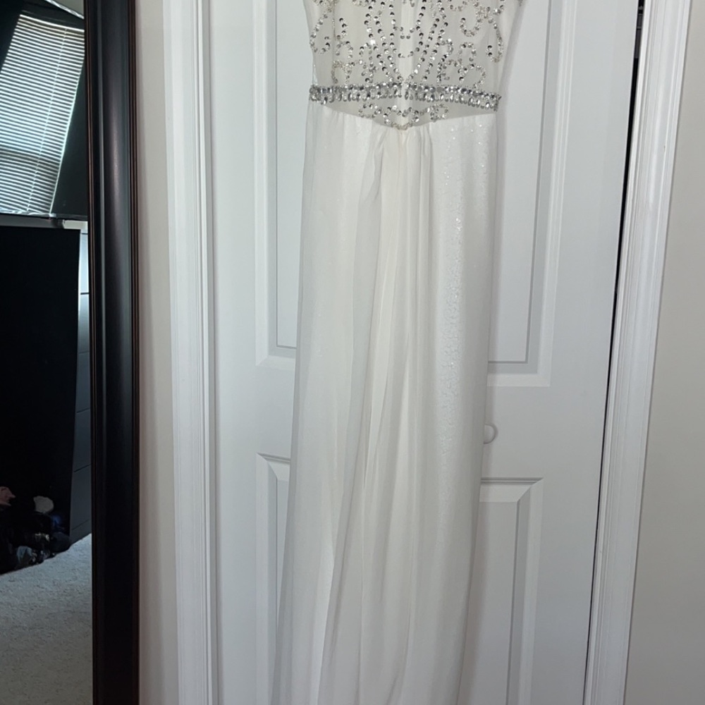 Size 8 - Picture 5 of 7